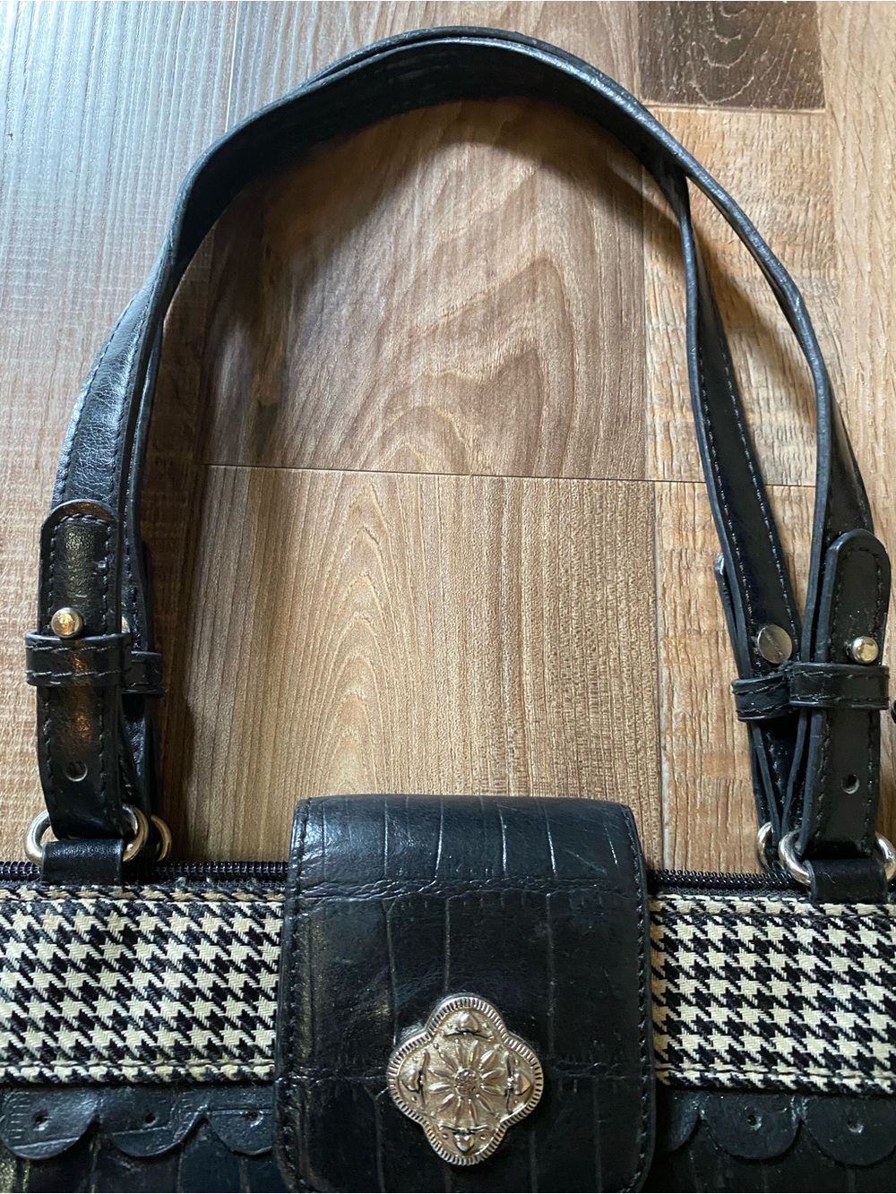 Source Unknown Black Houndstooth Croc-Embossed Shoulder Bag - Picture 3 of 7